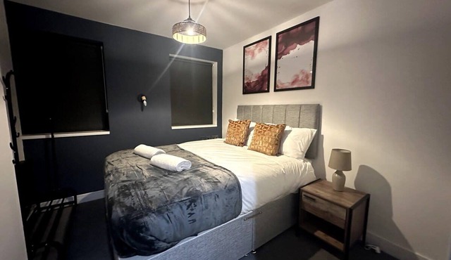 Adam Court Studios and Apartments