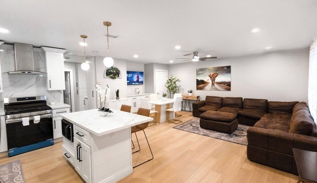 Adams St 2BR 1BA Unit A | Near Downtown SD