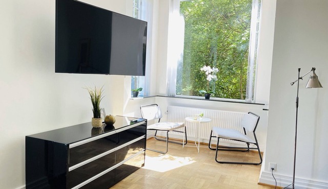 aday - Aalborg mansion - Open bright apartment with garden