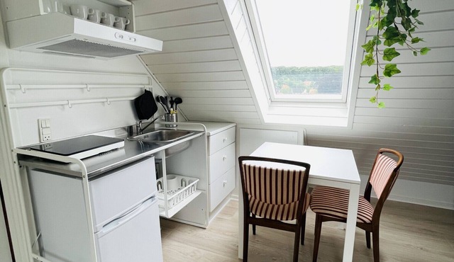 aday - City Central Loft Studio with Public Parking