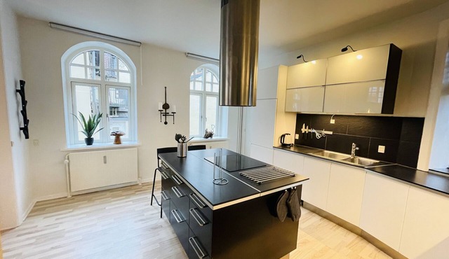 aday - Luxurious Studio Apartment in the Heart of Aalborg
