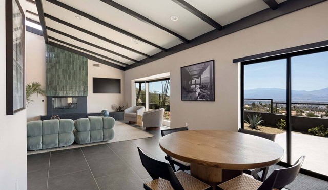 Addendum Estate - 2 Pools, Panoramic Views & Luxe Privacy for Groups