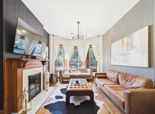 Addison Elite Art Deco Retreat Garage