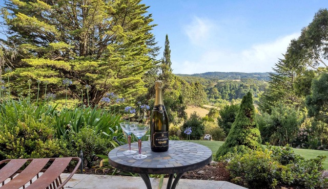 Adelaide Hills 4 Bedroom House With Views