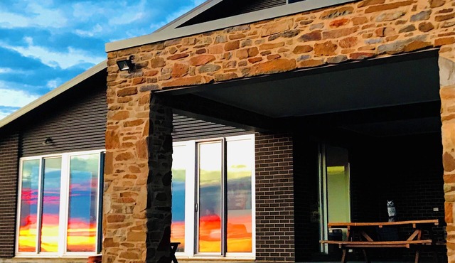 Adelaide Hills Getaway - Off grid country experience