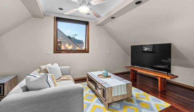 Adelaide Ultimate Hills Escape tiny home