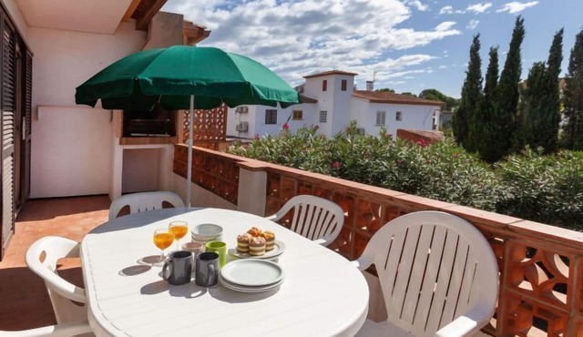 Adelfa apt 6 by Interhome