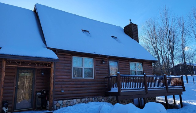 Adirondack Cozy Cottage Hideaway by RedAwning