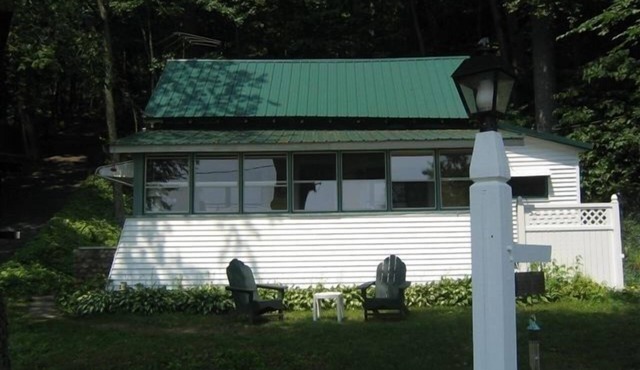 Adirondack Lake Front Cottage