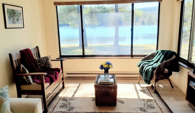 Adirondack Lakefront with private beach on quiet, non-motorized Tripp Lake!