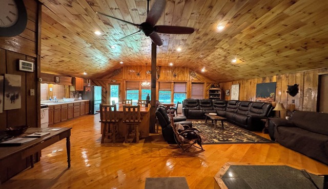 Adirondack Mountain Lodge