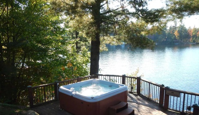 Adirondack Region ~ Hot Tub On Spectacular Deck ~ Pontoon Boat, Paddle Boards