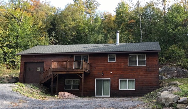 Adirondack Retreat! Spacious 4-Bedroom Cabin in Old Forge, NY