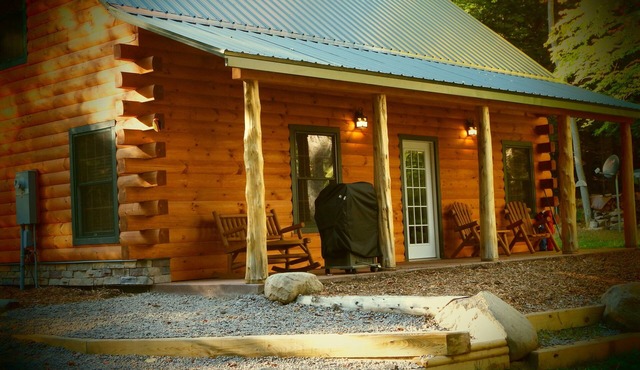 Adirondack Waterfalls Cabin on River/Spectacular View/Natural Swimming Pool.