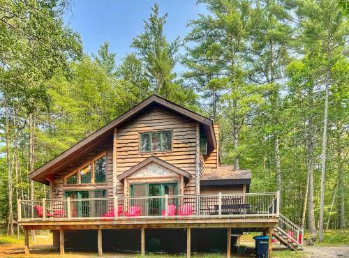 ADK Cabin with Hot Tub, Near Whiteface, Lake Placid, Fire Pit, Game Rm