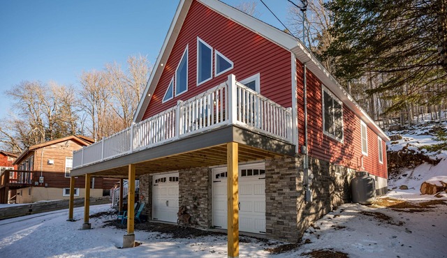 ADK Chalet - On Snowmobile Trail & Near Everything