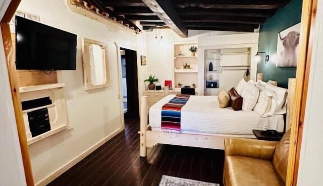 Adobe Rose Inn