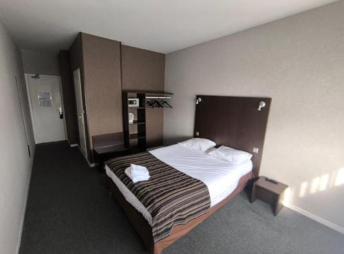 Adonis Lyon Est Hôtel Artys