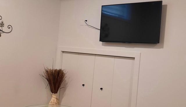 Adorable 1 bed room legal basement suite