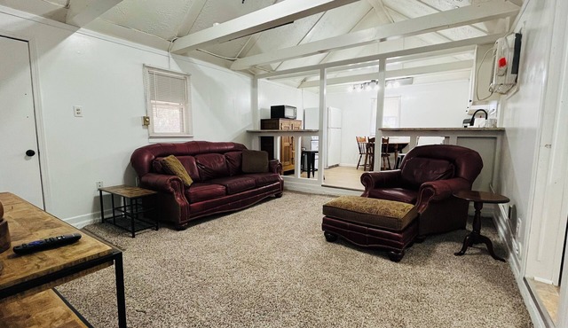 Adorable 1-bedroom bungalow in a quiet country setting w/large covered porch