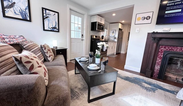 Adorable 1 BR on the mount