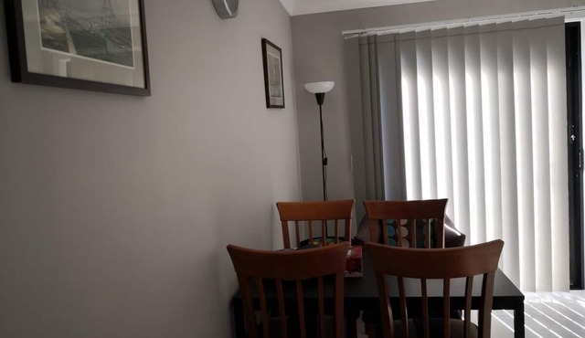 Adorable 1bedroom guesthouse in Narwee with deck