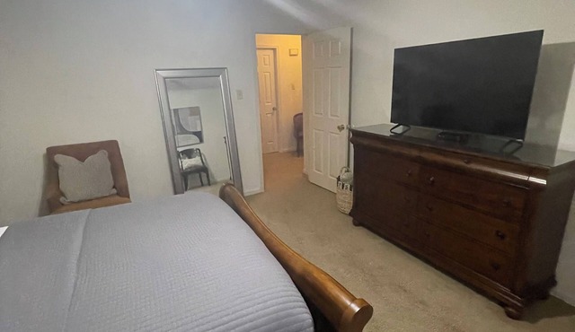 Adorable 2-bedroom apartment with all the amenities in charming Albany,Ga.