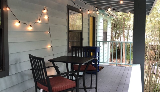 Adorable 2 bedroom unit with free parking & cancelation, Great for longterm stay