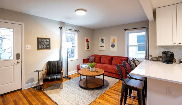 Adorable 2 Bedroom Home