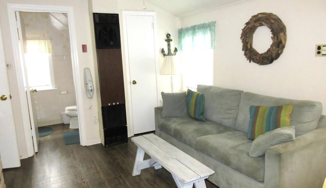 Adorable 2 bedroom second floor duplex in Ship Bottom, short walk to the beach.