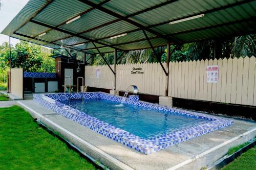 Adorable 3-bedroom home with Pool, Wi-Fi and BBQ