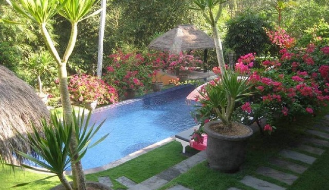 Adorable 3BR Villa, W/Garden, Tabanan! 15Min Drive To Tanah Lot Temple! W/Pool!