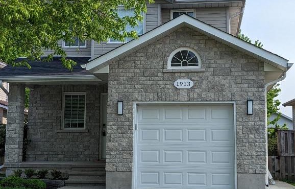 Adorable 4 bed,3 bath house