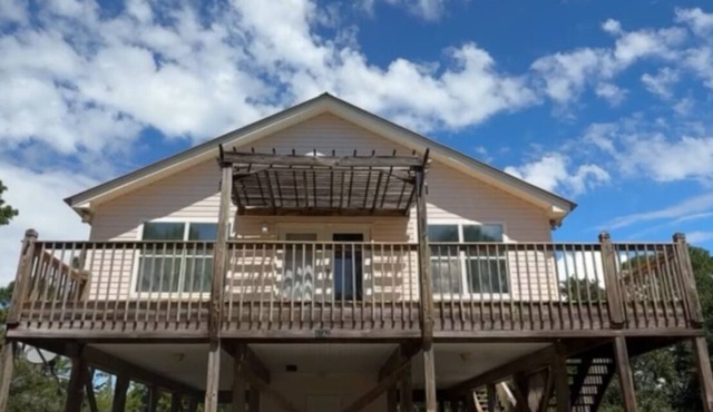 Adorable & Affordable, Rates recently reduced, easy beach access, Cabana Beach