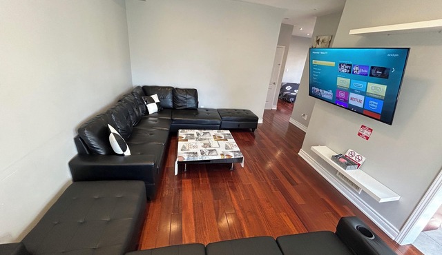 Adorable Ajax House for Rent