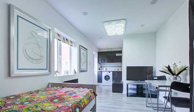 Adorable Apartment Located Near Hospital