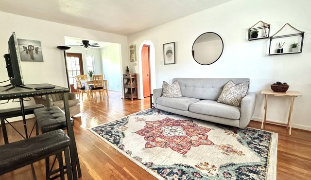 Adorable Apartment,tPet Friendly, Close to Downtown and Hospitals
