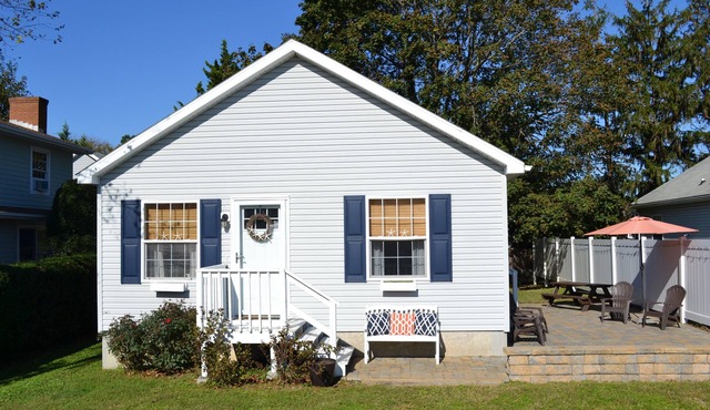 Adorable Beach House in perfect location