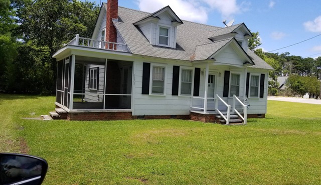 Adorable Cape Cod House in a Little Fishing Town