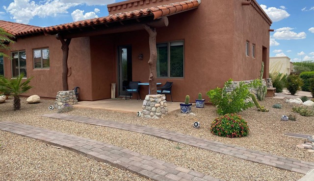 Adorable Casita W/Fireplace - Walking distance to Tubac Resort-Self Check-In ✨