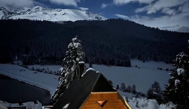 Adorable chalet overlooking Lac de Payolle