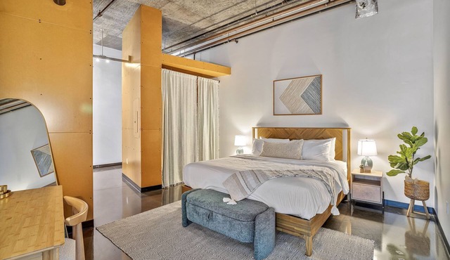 Adorable Condo in The Gulch!