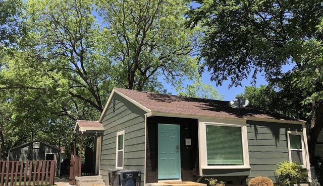 Adorable Cottage in the heart of Fort Worth attractions