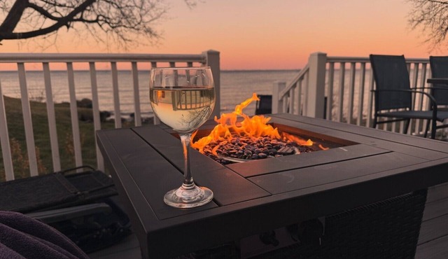 Adorable Cottage with Lakefront Views, World-class Fishing, & Effortless Escape