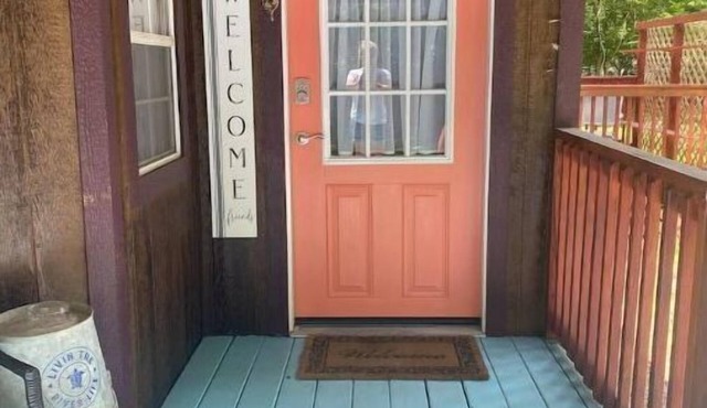 Adorable cozy cabin near North Florida Springs