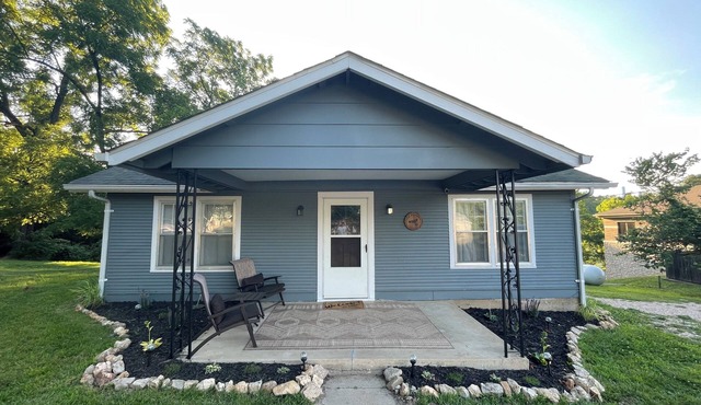 Adorable, cozy home in the Ozark Scenic Riverways ready for a weekend get-a-away