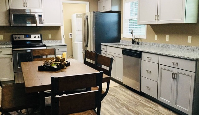 Adorable Cozy House Near Tryon Equestrian Center