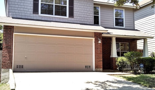 Adorable Home by the Medical Center