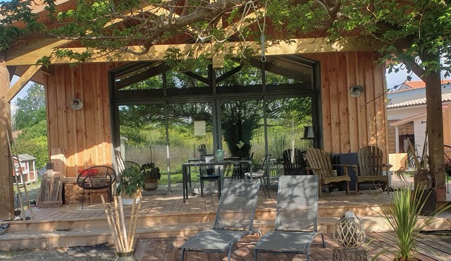 Adorable lodge 800 metres from the lake