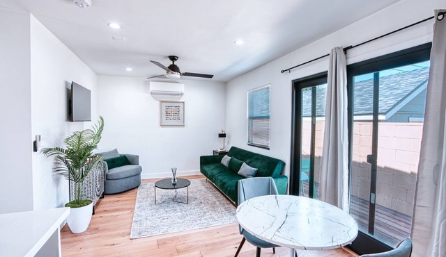 Adorable New Mid-City Casita